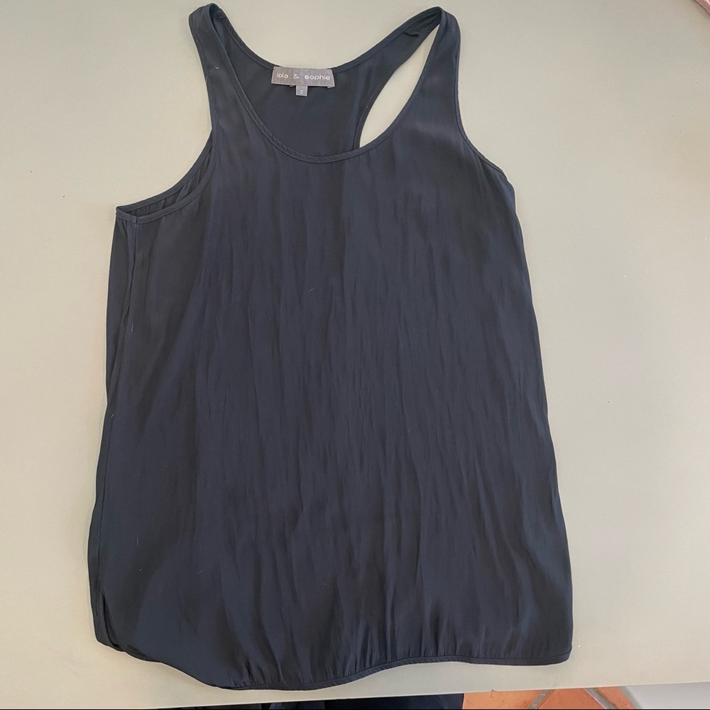 Lola and Sophie tank